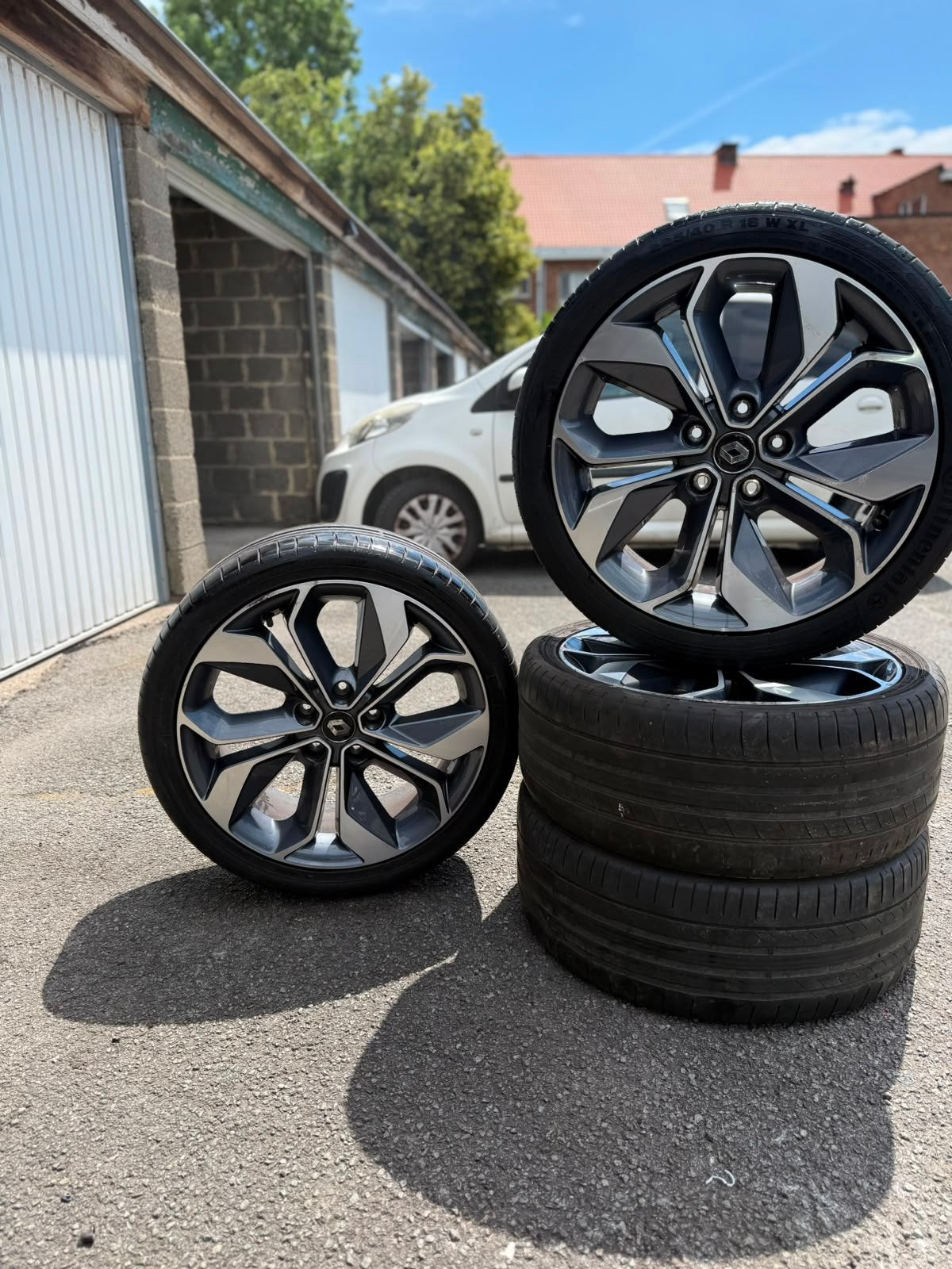 4 jantes megane 4 gt, Enlèvement