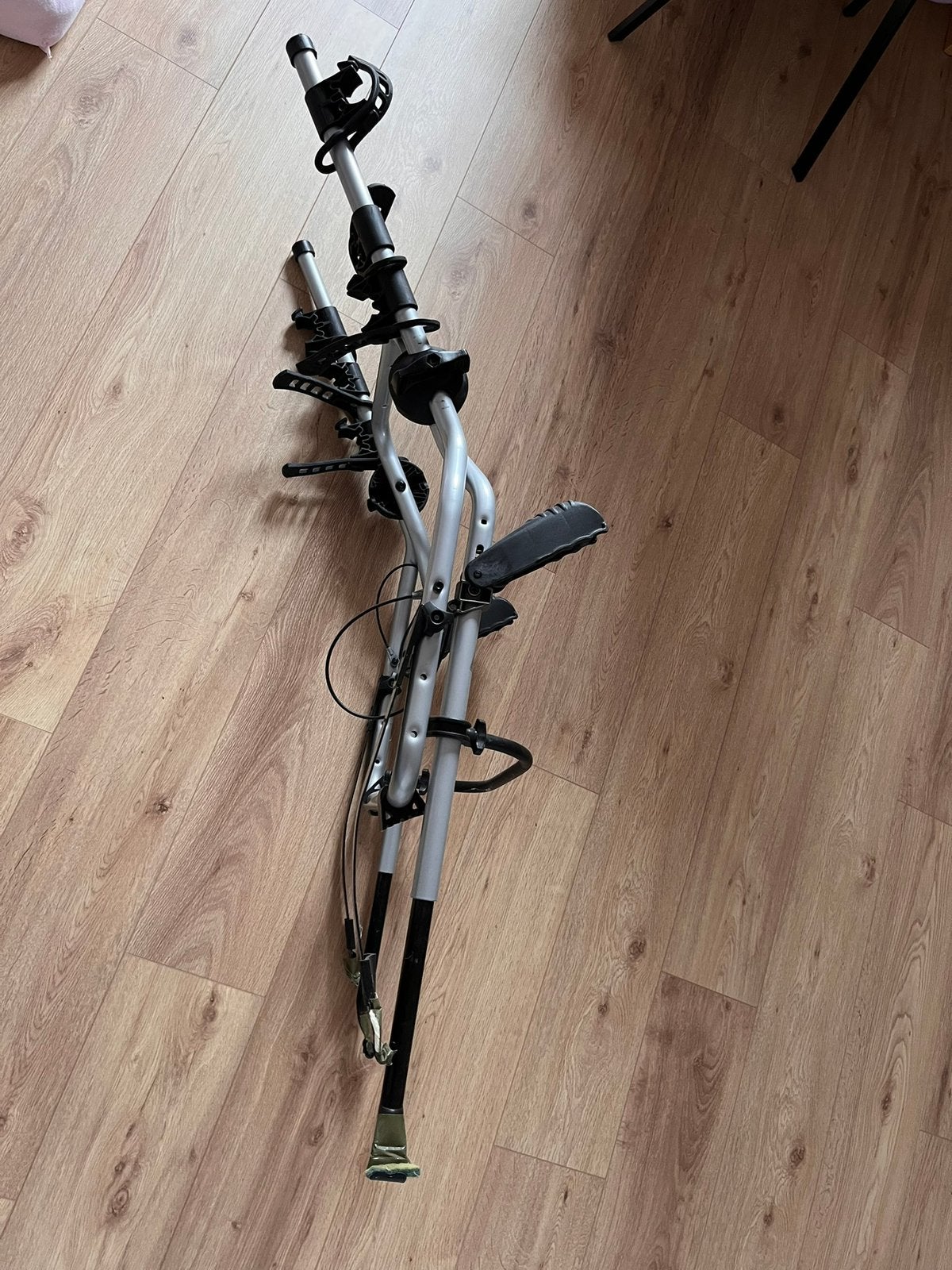 Fietsrek Thule Clipon 9130 voor 3 fietsen, Ophalen, 3 fietsen of meer, Zo goed als nieuw, Achterklepdrager