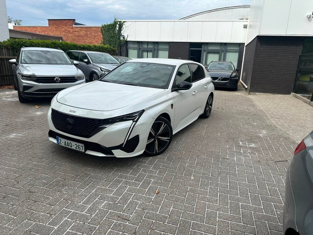 Peugeot 308 GT 1.2 ESSENCE AUTOMATIQUE 130 CV, Autos, https://public.car-pass.be/vhr/7f961094-8718-407b-8232-f8d0c047db49, Achat