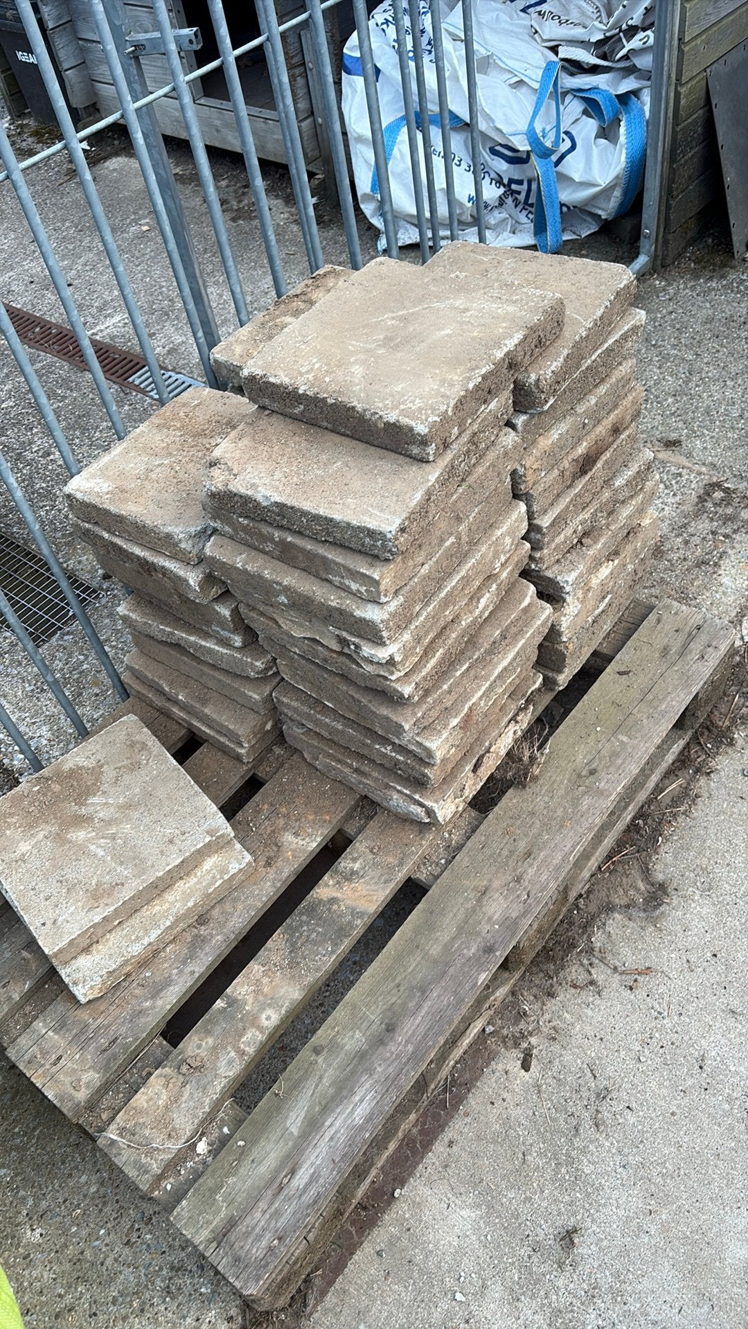 Beton dals, Tuin en Terras, Ophalen, Zo goed als nieuw, Beton