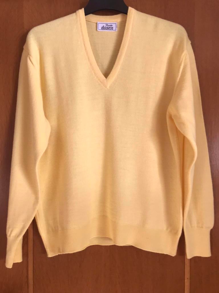 A vendre PULL marque * PUNTO DUSEN * Taille : 50/52., Comme neuf