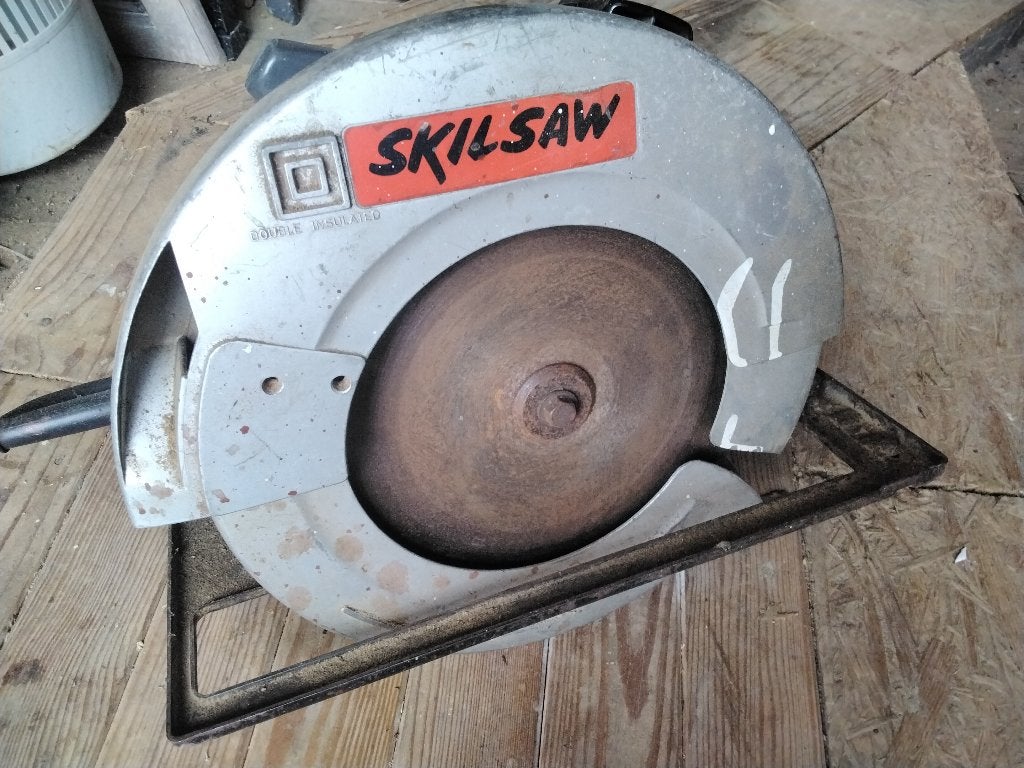 Scie circulaire électrique, Bricolage & Construction, 1200 watts ou plus, 70 mm ou plus, Skil, Enlèvement