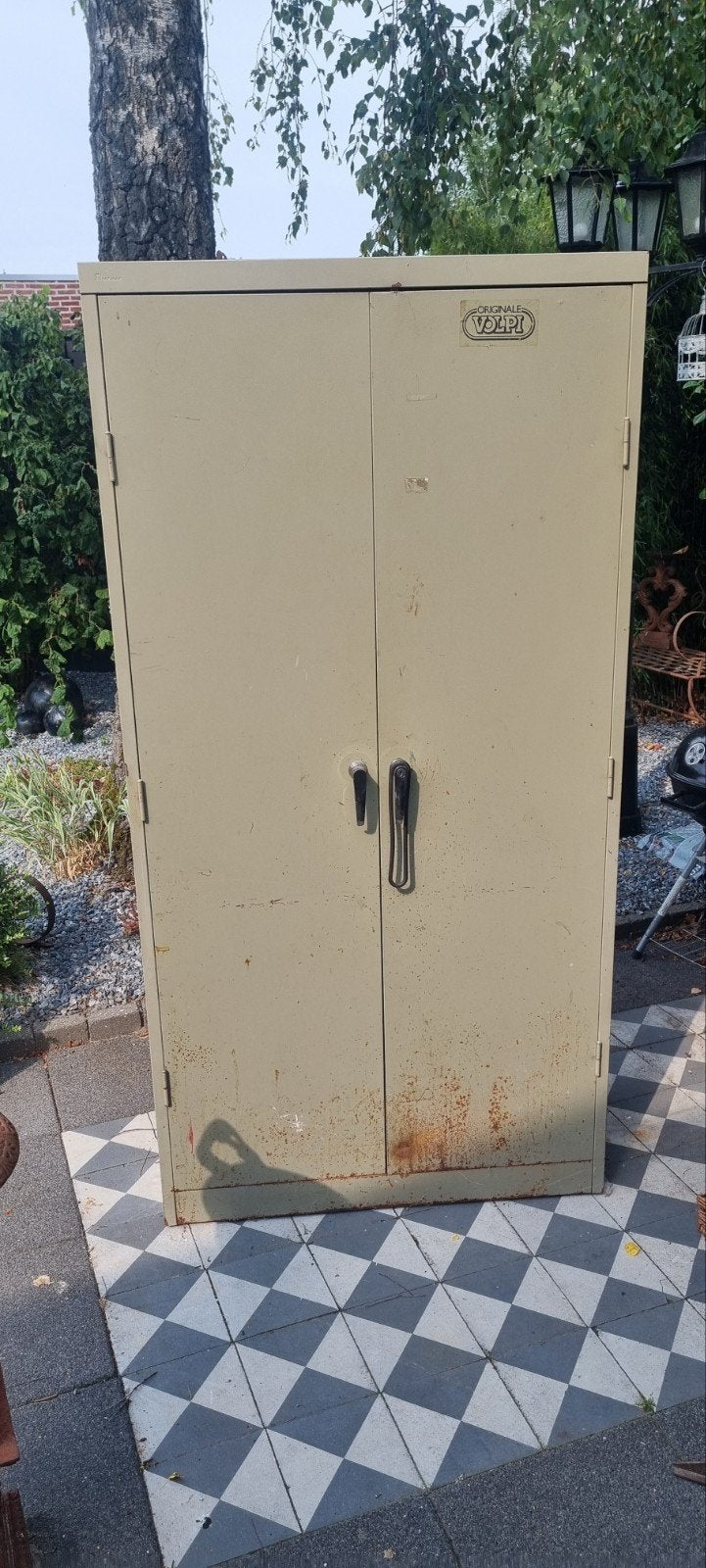 ijzeren kast, Ophalen