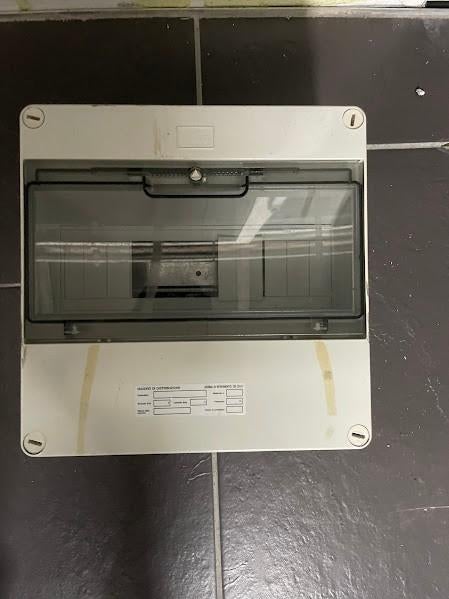 VERDEELKAST MET TRANSPARANTE DEUR MET ROOKGLAS, Doe-het-zelf en Bouw, Elektriciteit en Kabels, Ophalen of Verzenden, Zo goed als nieuw