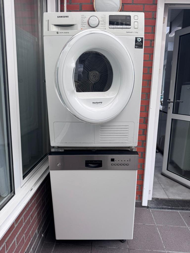Droogkast plus vaatwasmachine kan apart gekocht worden, Elektronische apparatuur, Was-droogcombinaties, Ophalen, Zo goed als nieuw