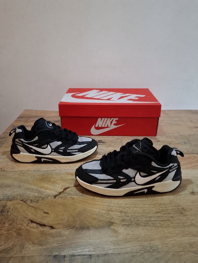Nike Jam (Electric) 'Panda' 38, Kleding | Dames, Schoenen, Wit, Nike, Ophalen of Verzenden, Zo goed als nieuw