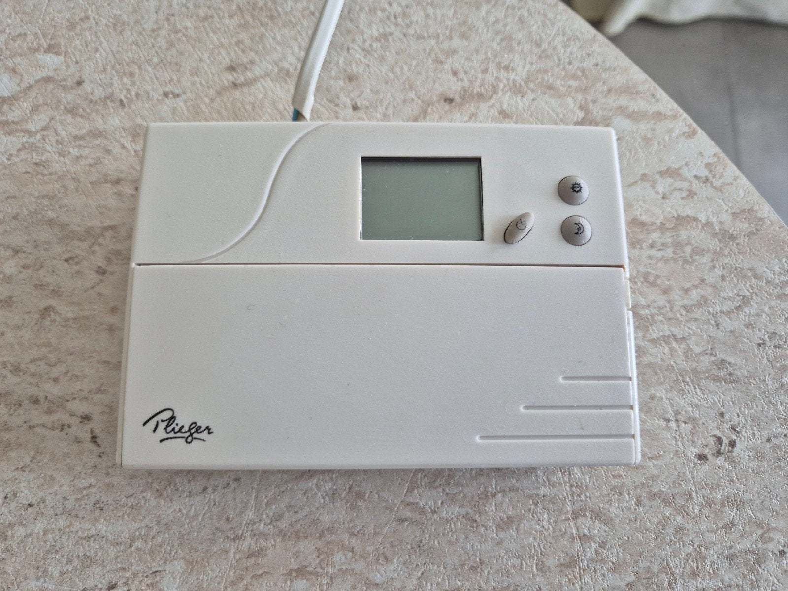 Plieger thermostaat, Ophalen