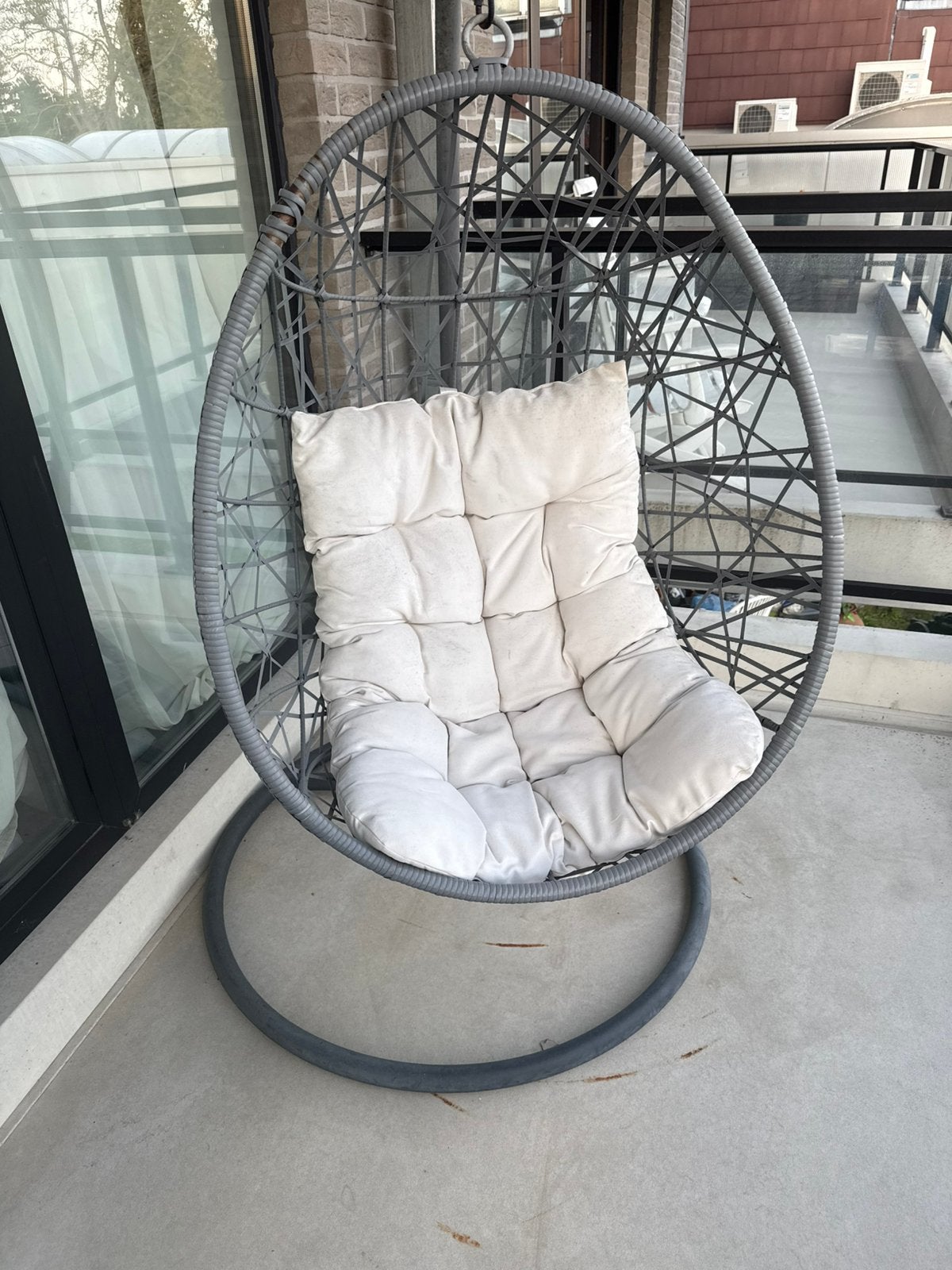 Deux fauteuils œuf suspendu, Enlèvement, Comme neuf