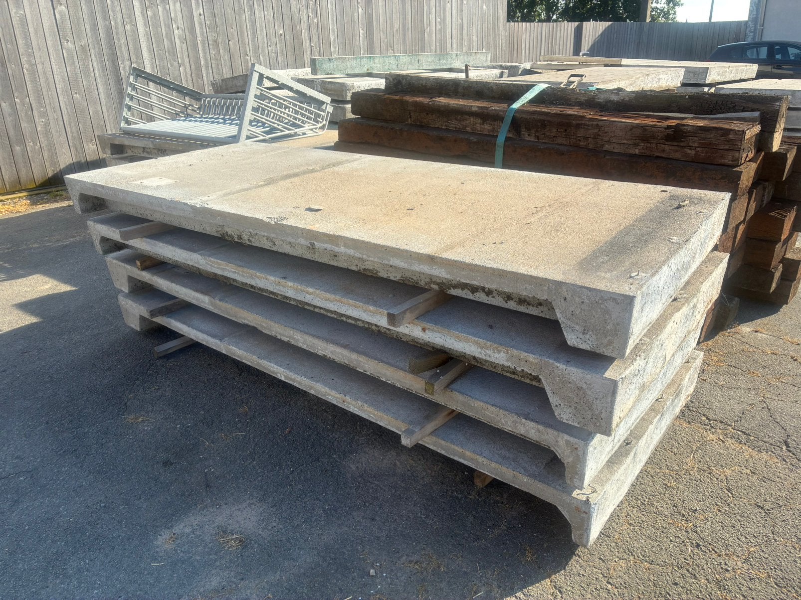 Beton roosters/ beton plaat / verharding / 40€ per stuk, Ophalen