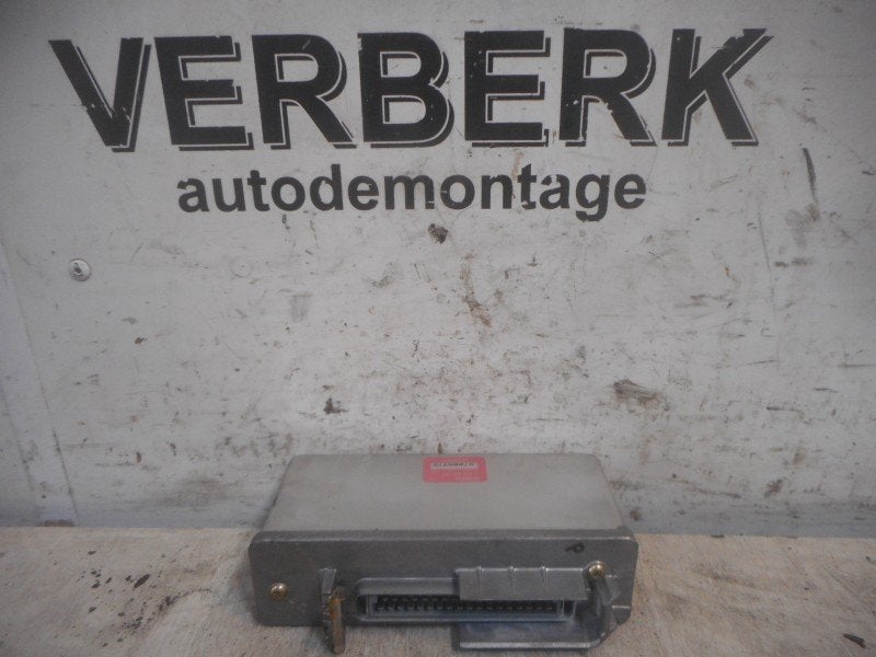 COMPUTER ABS Volvo 940 I Estate (01-1990/10-1998) (9128853), Robert Bosch AG, Gebruikt, Volvo, Robert-Bosch-Allee 1
74232  Abstatt, DE