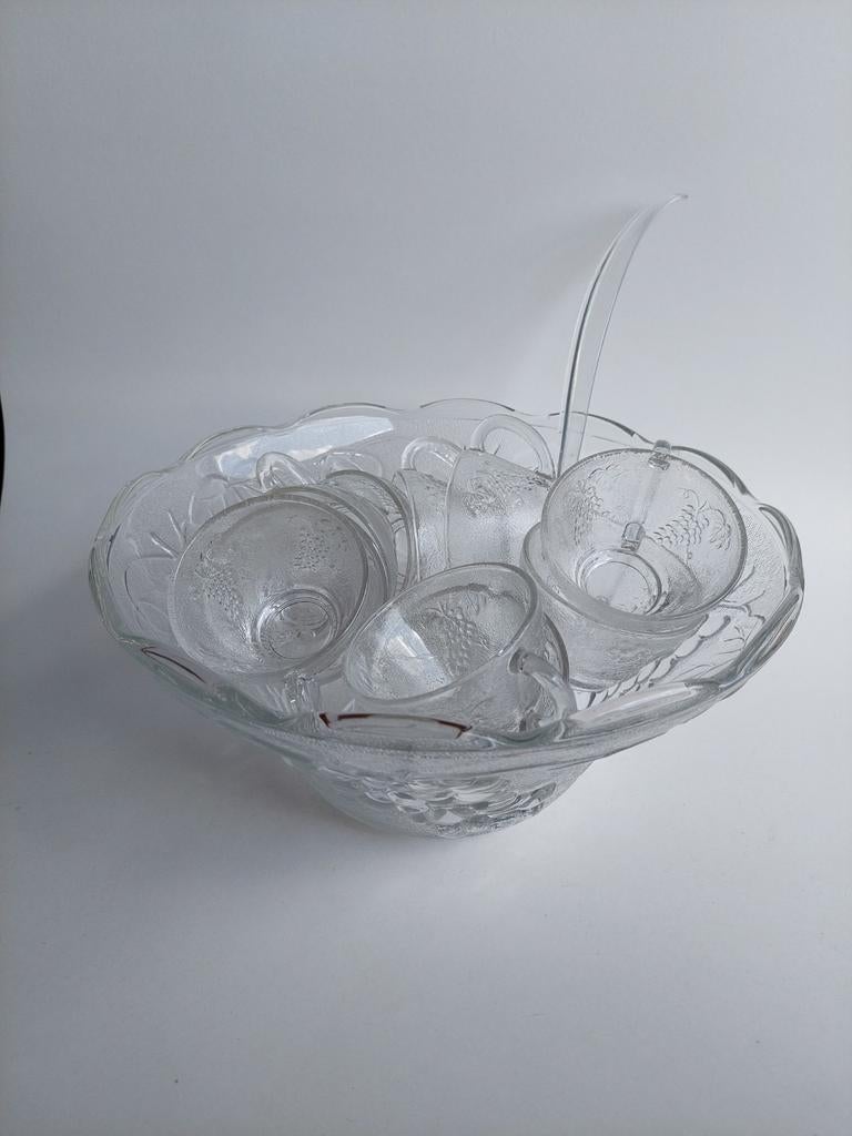 Vintage punchbowl met 11 glaasjes en lepel, Ophalen