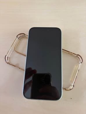 Iphone 15 green 128Gb avec boite et chargeur, Ophalen, IPhone 15, Zonder abonnement, 85 %