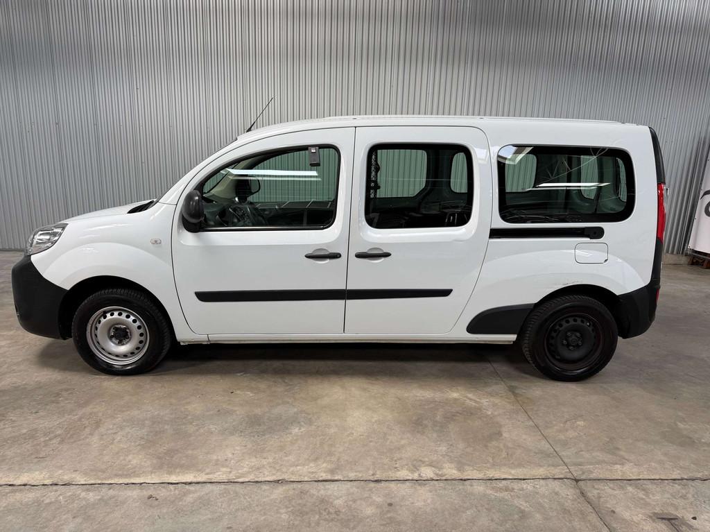 Renault Kangoo Maxi1.5 Blue dCi Lichte Vracht *€ 5.200 NET, Auto's, Voorwielaandrijving, Stof, Gebruikt, Euro 6