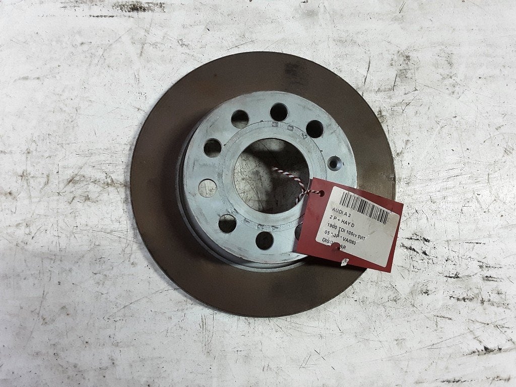 REMSCHIJF ACHTER Audi A3 (8P1) (01-2003/08-2012), Gebruikt, Mevr. I. Hauben, Audi, Rue de l'Espoir 34 34
4030  GRIVEGNÉE, BE