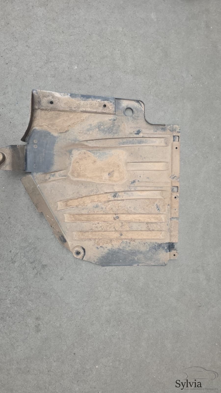 Bodemplaat zijkant links BMW 3 serie F30 LCI 330e 5175738777, Gebruikt, -, -, Ophalen of Verzenden