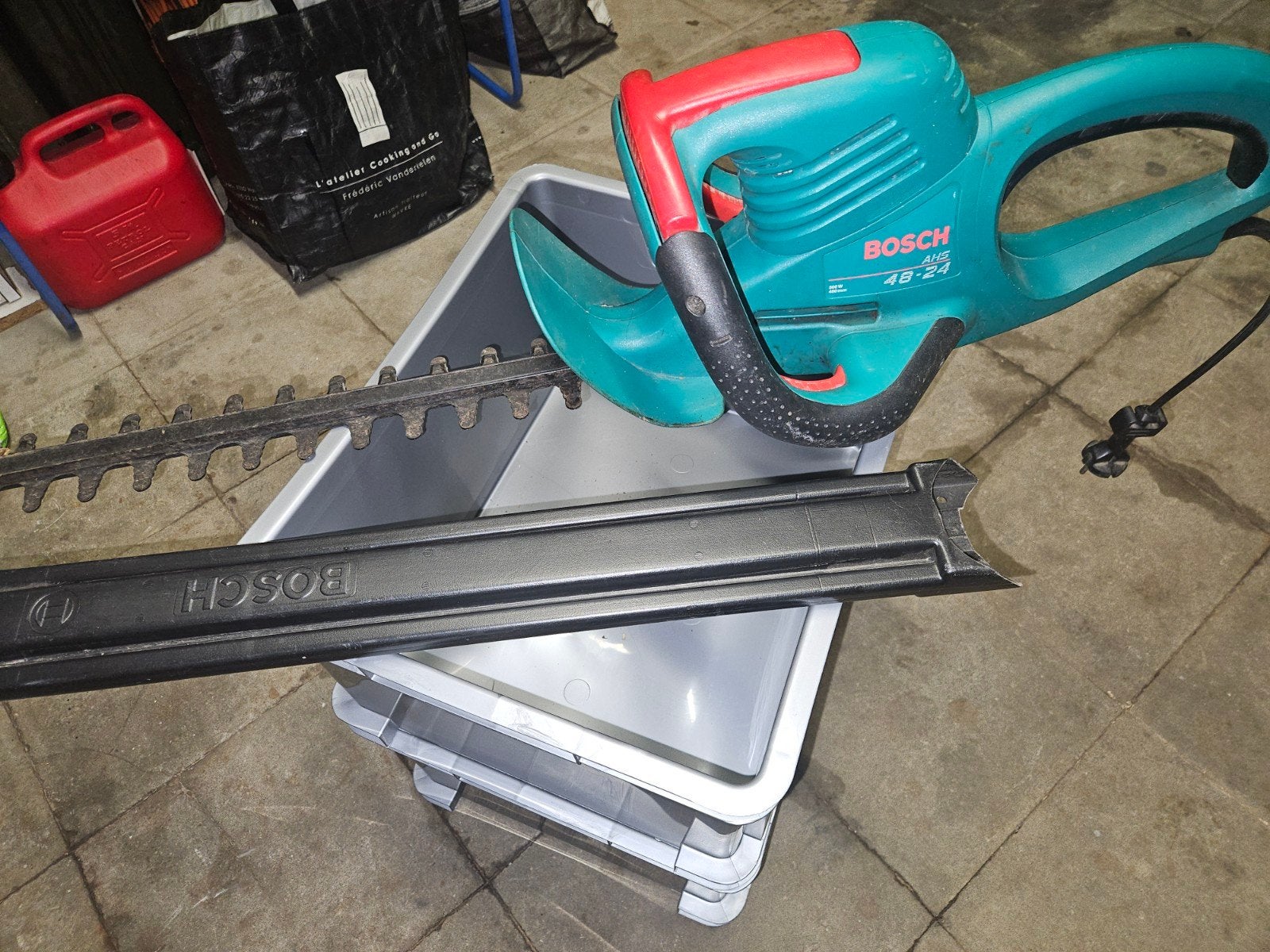 taille haies filaire Bosch, Jardin & Terrasse, Enlèvement