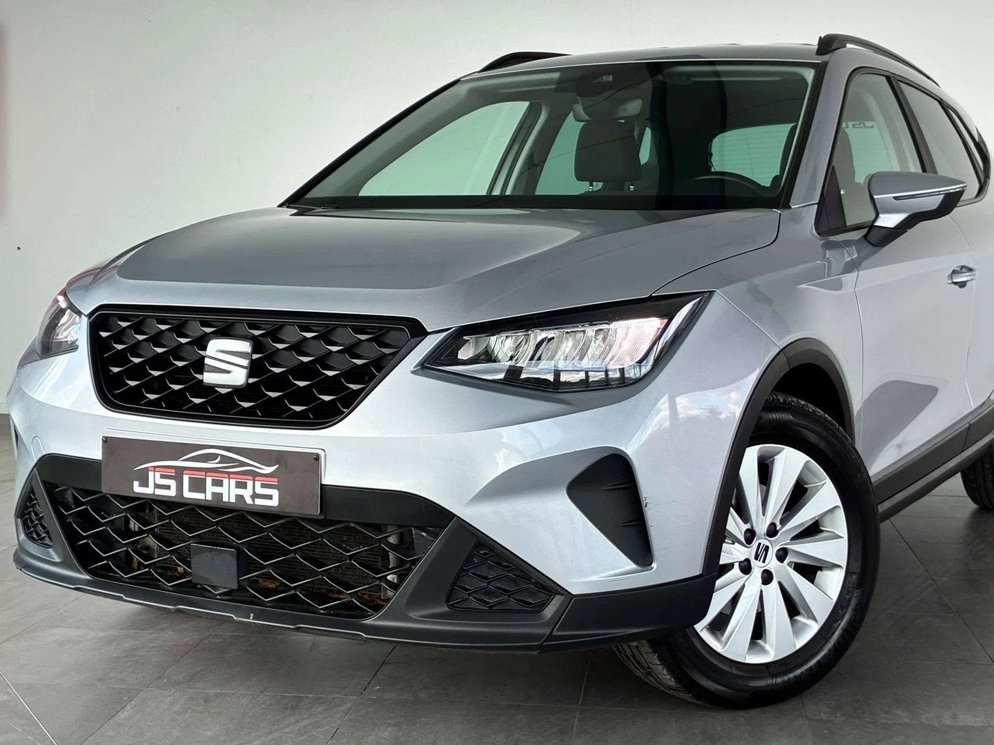 SEAT Arona 1.0 TSI Move DSG-1ERPRO-CARPLAY-GPS-JANTES16-PDC, Argent ou Gris, Achat, Entreprise, Noir