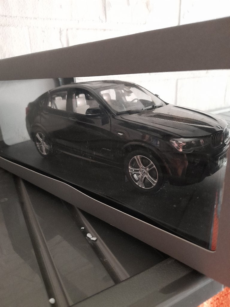 BMW PARAGON 1/18, Envoi, Comme neuf, Voiture, Autres marques
