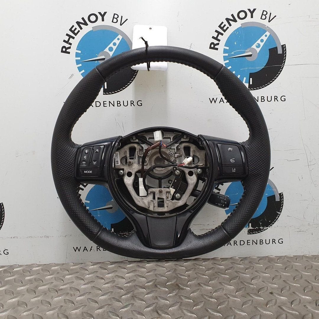 TOYOTA YARIS Yaris Dynamic STUURWIEL 2016, Ophalen of Verzenden, Gebruikt, Stiba lid