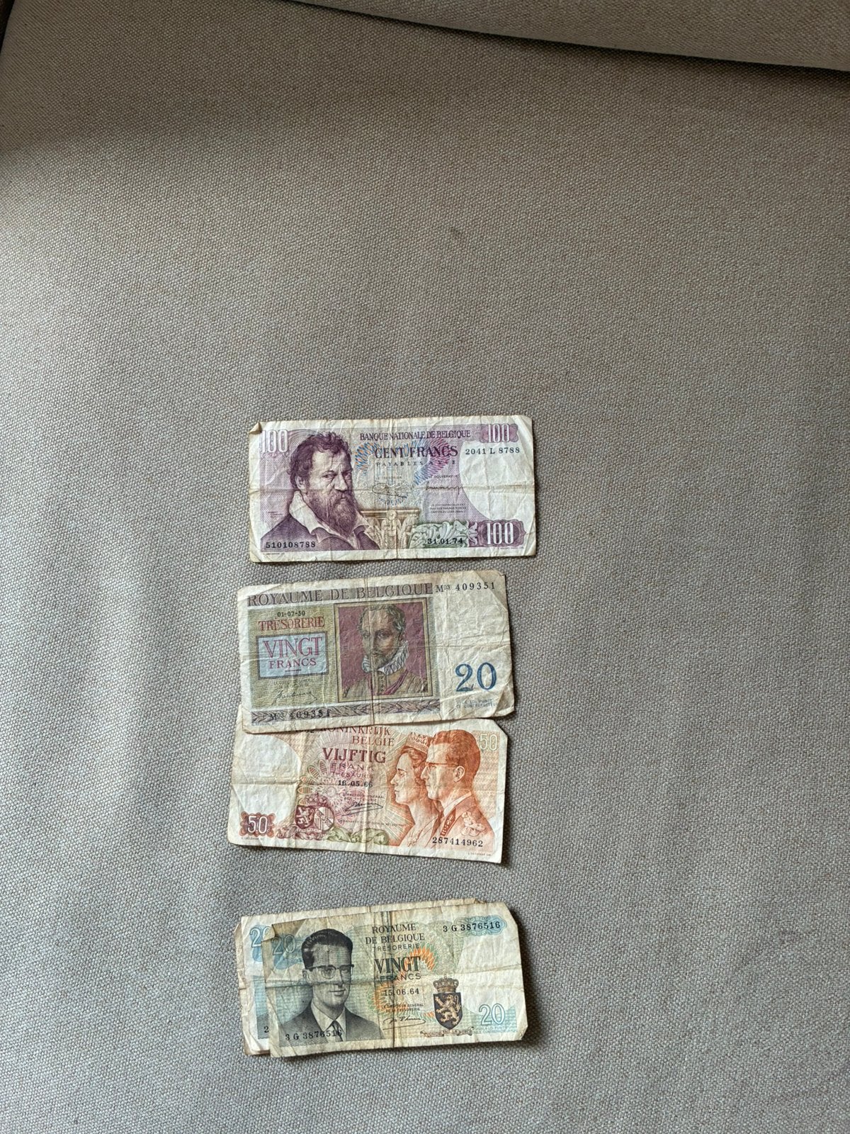 Oud geld, Ophalen