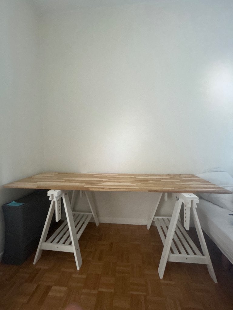 Ikea mittback bureau schragen, Huis en Inrichting, Bureaus, Ophalen, Hout, Schoolbureau, Zo goed als nieuw