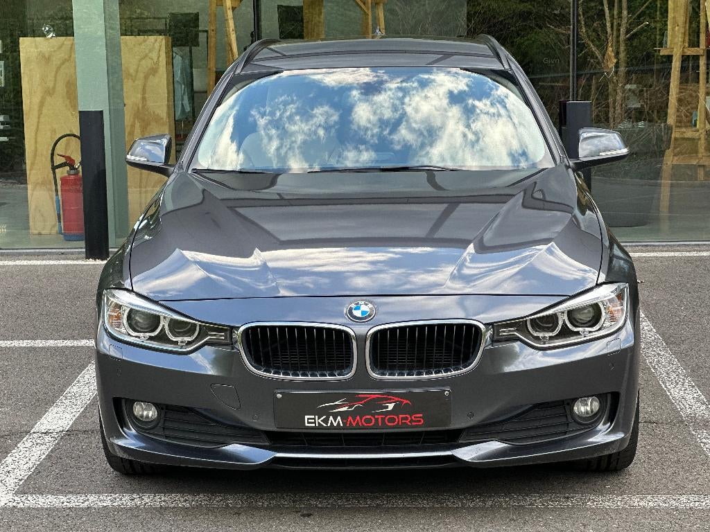 BMW 318d / Automaat / Navi / Airco / 130469km, Automaat, Euro 5, 1995 cc, Beige