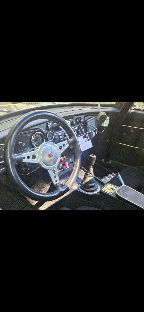 Mg b gt v8, foto 2