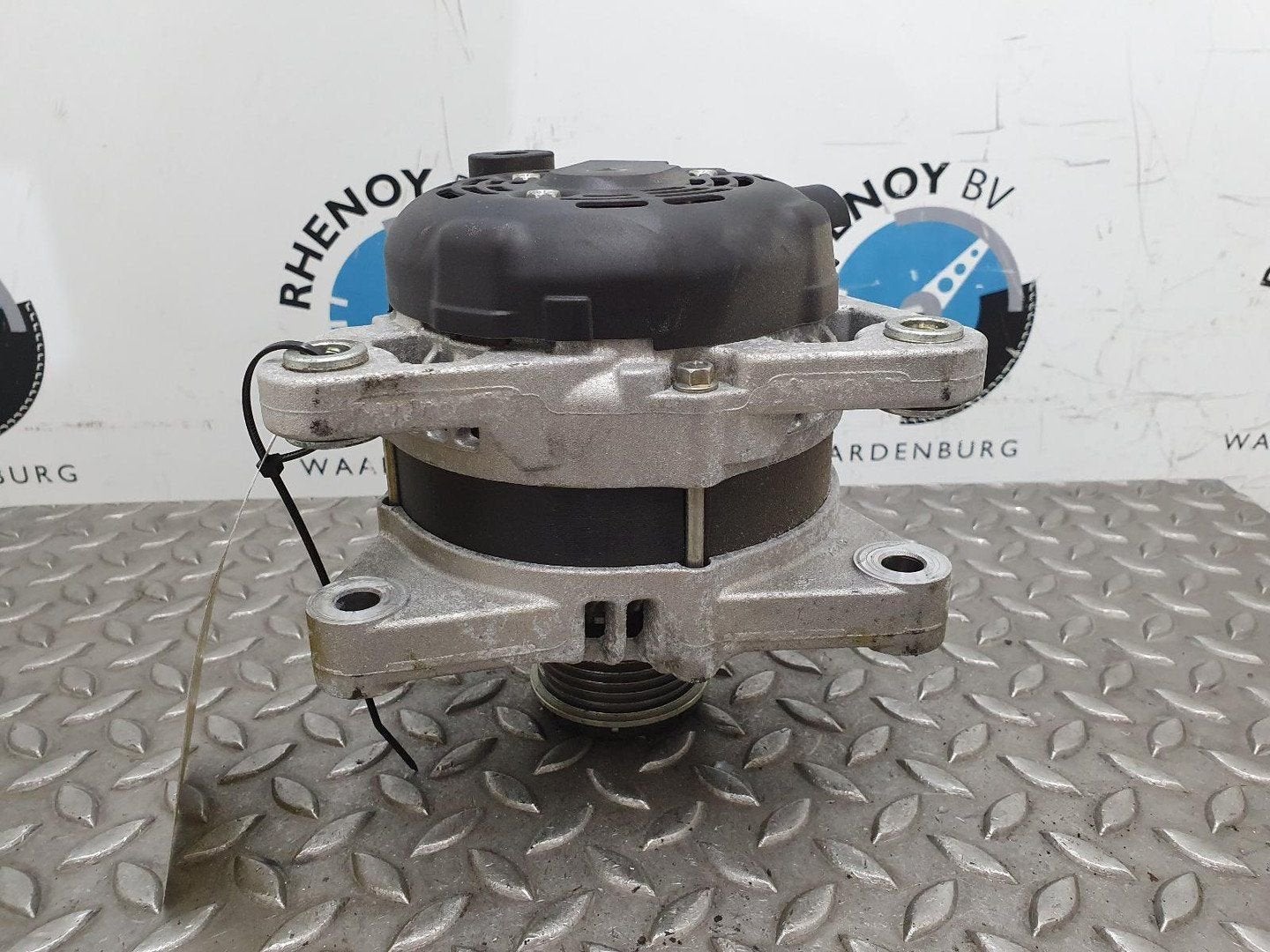 PEUGEOT 2008 Pug 2008 GT Line  DYNAMO 2018, Ophalen of Verzenden, Gebruikt, Stiba lid