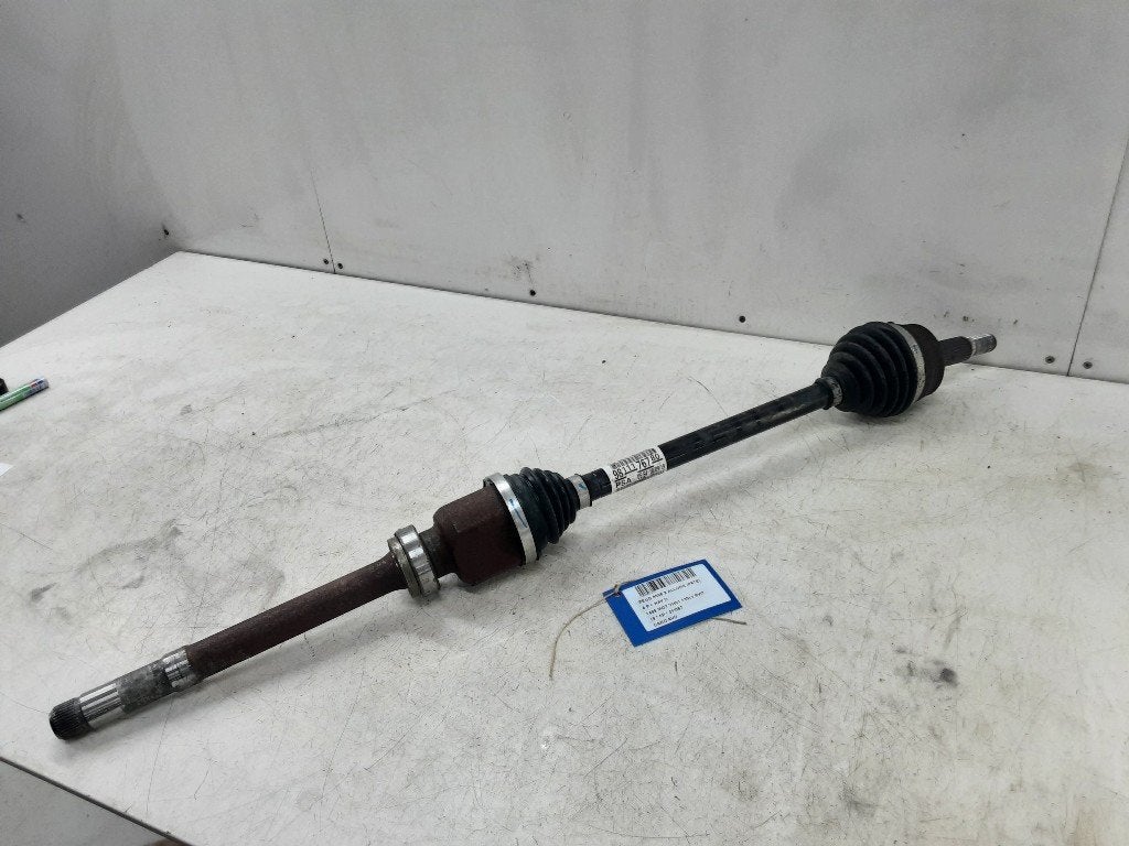 CARDAN AVANT DROIT (TRANSMISSION) Peugeot (9811176780), Autos : Pièces & Accessoires, Mevr. I. Hauben, Utilisé, Rue de l'Espoir 34 34
4030  GRIVEGNÉE, BE