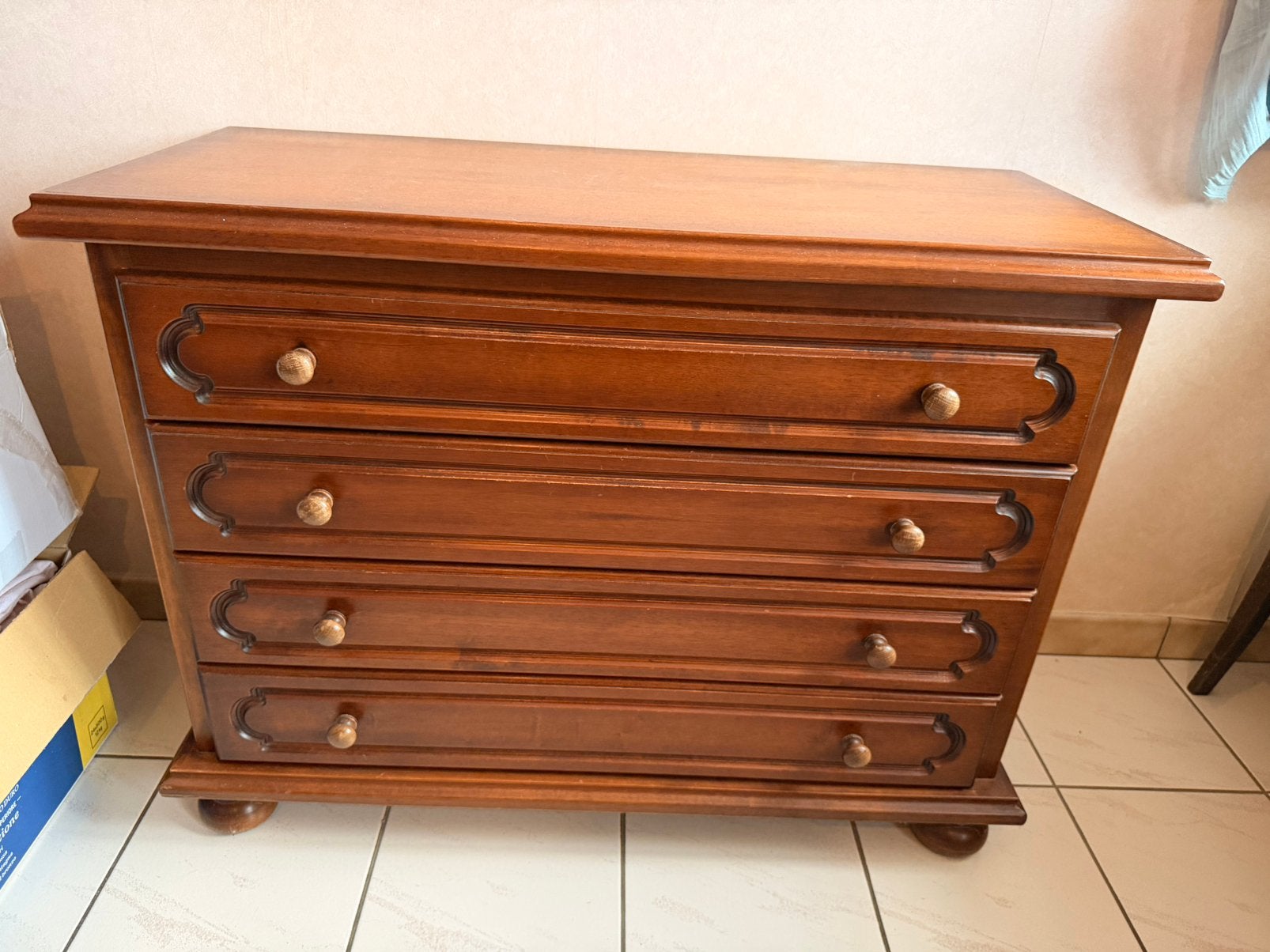 2 Kastjes / 1 lage kast en bed, Huis en Inrichting, Ophalen, Zo goed als nieuw