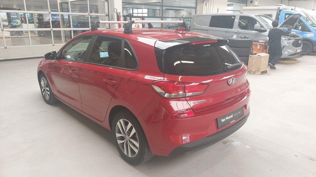 Hyundai i30 5D 1.0 T-GDi 88kW Launch Edition, Autos, Hyundai, Rouge, Achat, Euro 6, Entreprise