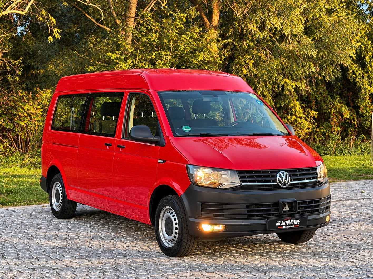Volkswagen T6 2.0TDI 150CV DSG L2H2 • 8PLCS • NAVI • CARPLAY, Autos, Rouge, Entreprise, Garantie prolongée, Entretenue par le concessionnaire