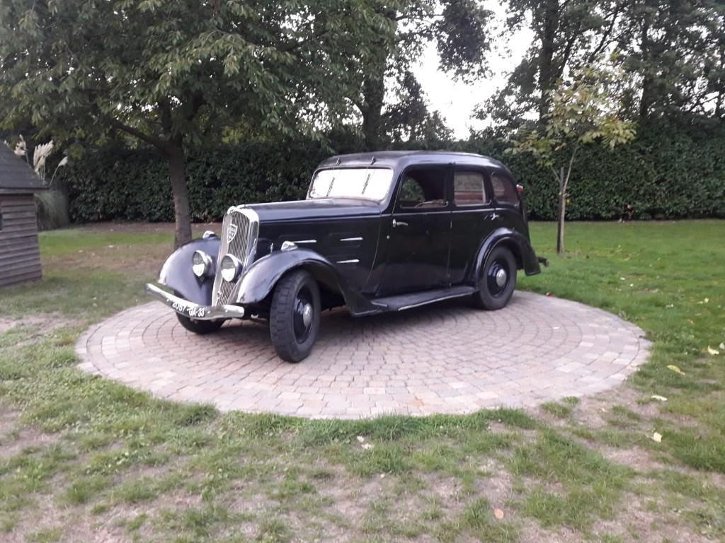 2 X Peugeot 301 oldtimers bouwjaar 1934, foto 2