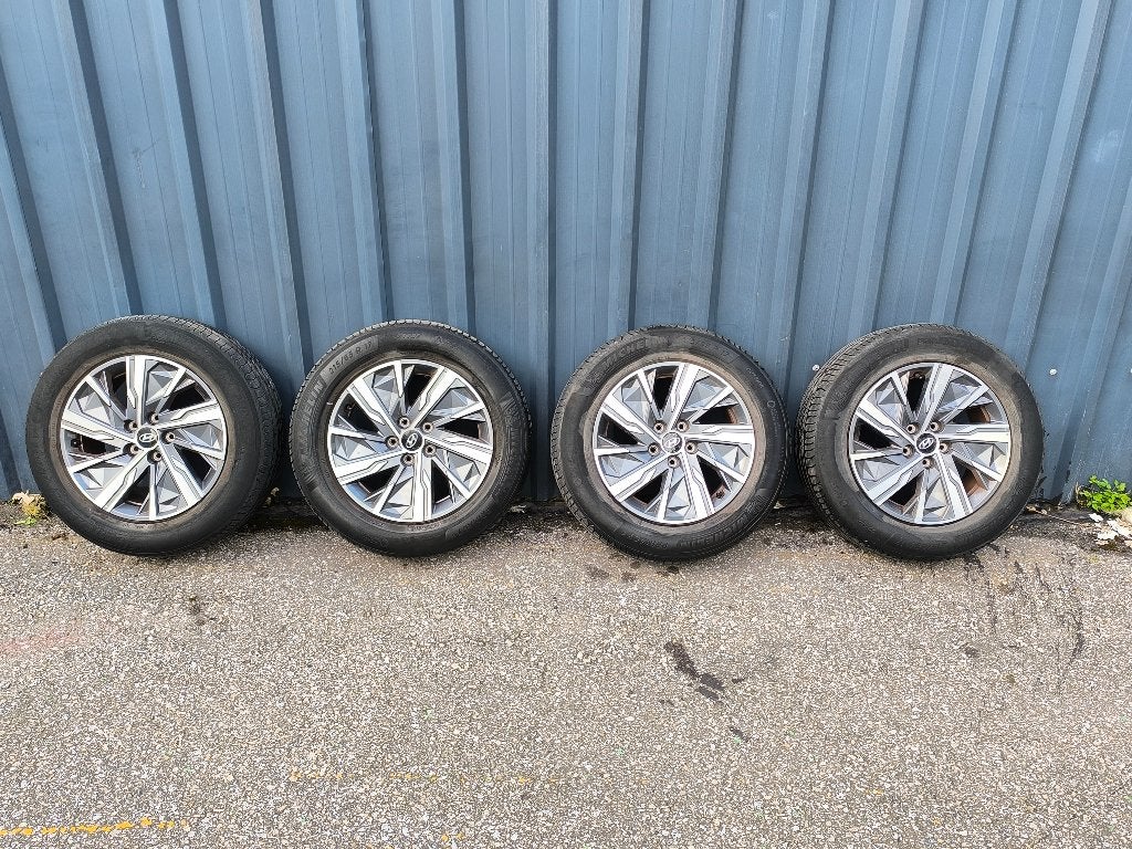 Jantes Hyundai Tucson NX4 avec pneus 215/65 R17, 215 mm, Véhicule de tourisme, Pneus été, Enlèvement