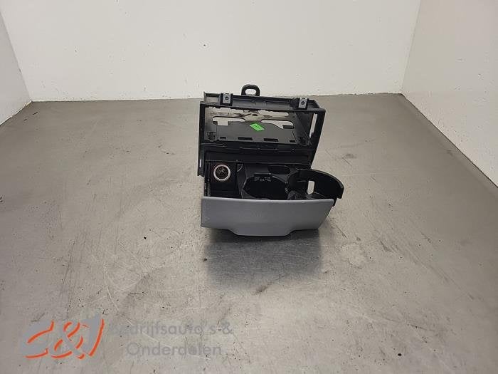 Porte-gobelet d'un Volkswagen Crafter, Volkswagen, -, 3 mois de garantie, Utilisé