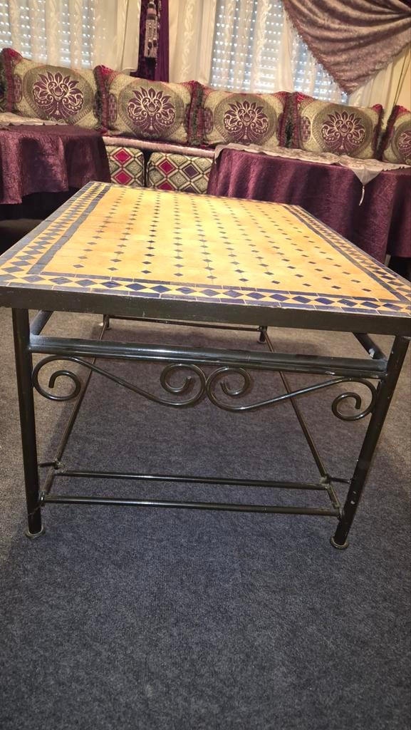 Marmeren tafel en smeedijzeren voet, Antiek en Kunst, Ophalen