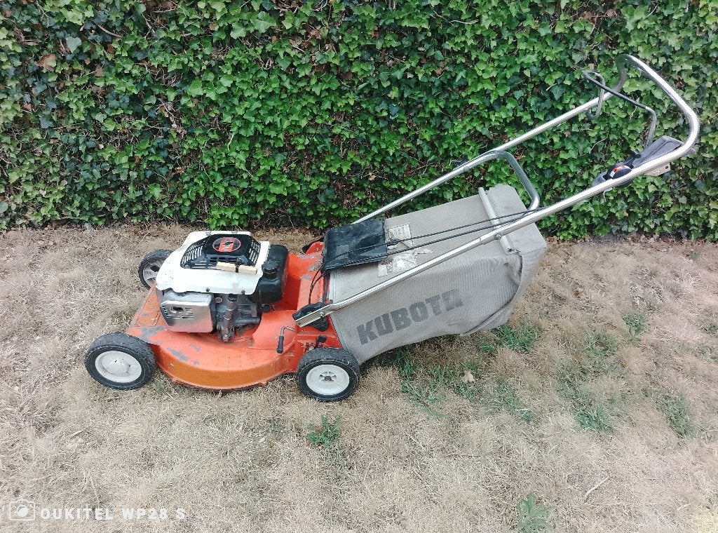 Kubota W5201 grasmachine semi professioneel, Tuin en Terras, Grasmaaiers, Ophalen
