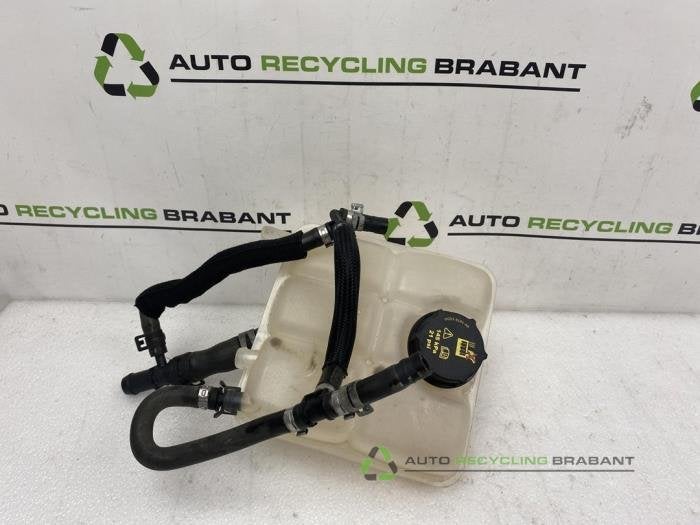 Réservoir d'expansion d'un Ford Focus, -, 3 mois de garantie, Utilisé, -