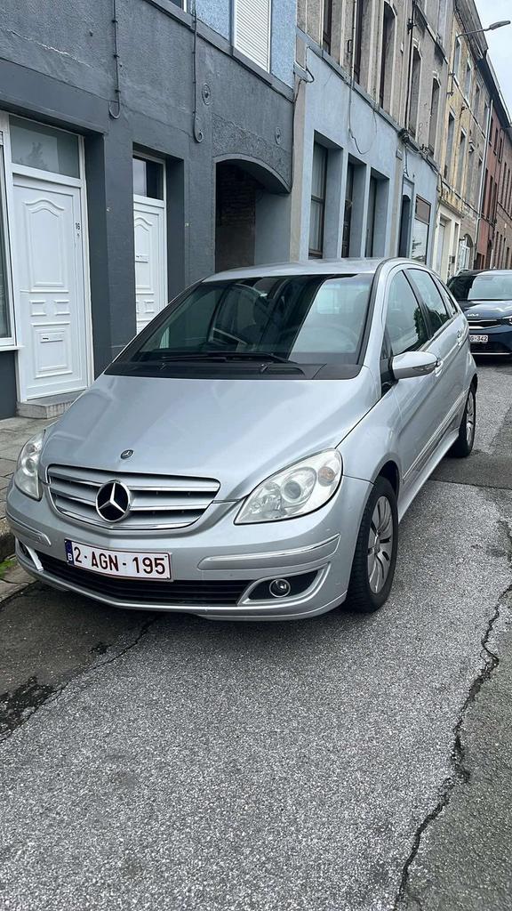 W245 B180 cdi - 308 000 km. Export ou Marchand uniquement., Auto's, Mercedes-Benz, B-Klasse, Trekhaak, Diesel, Euro 4, Break, 5 deurs