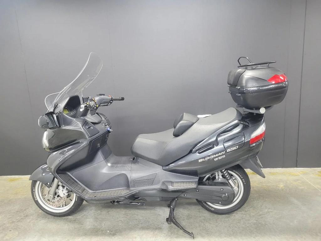 Suzuki Burgman AN 650 (bj 2010), Motoren, Motoren | Suzuki, Scooter, Bedrijf, Meer dan 35 kW, 650 cc