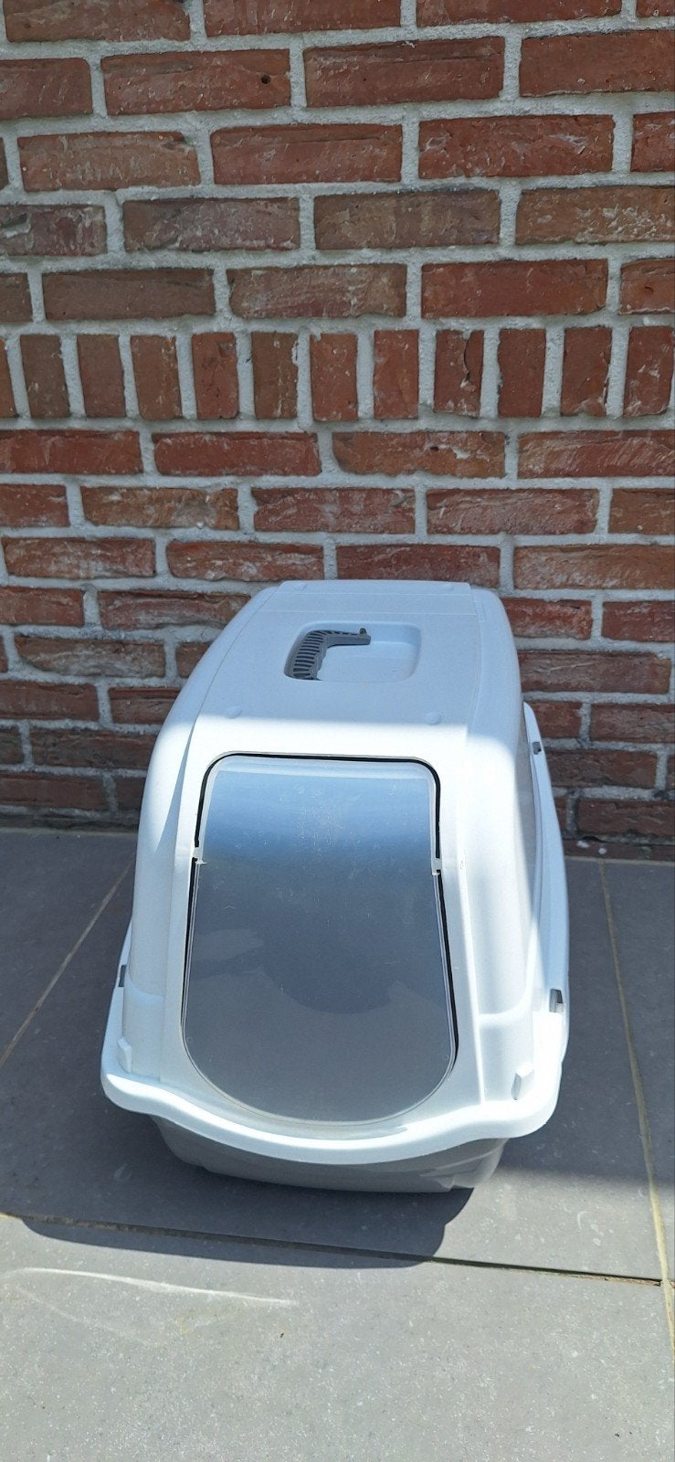 Kattenbak, Ophalen, Gesloten