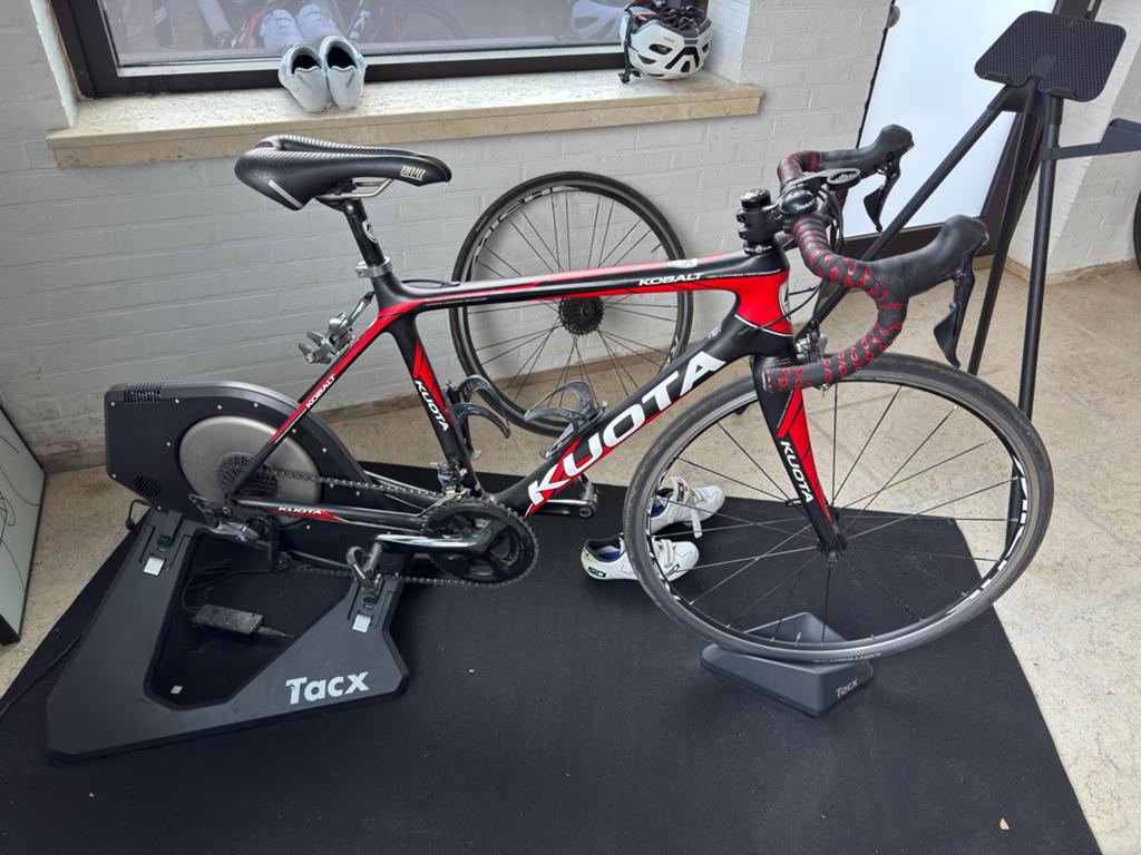 Tacx neo met fiets small, Ophalen, Zo goed als nieuw