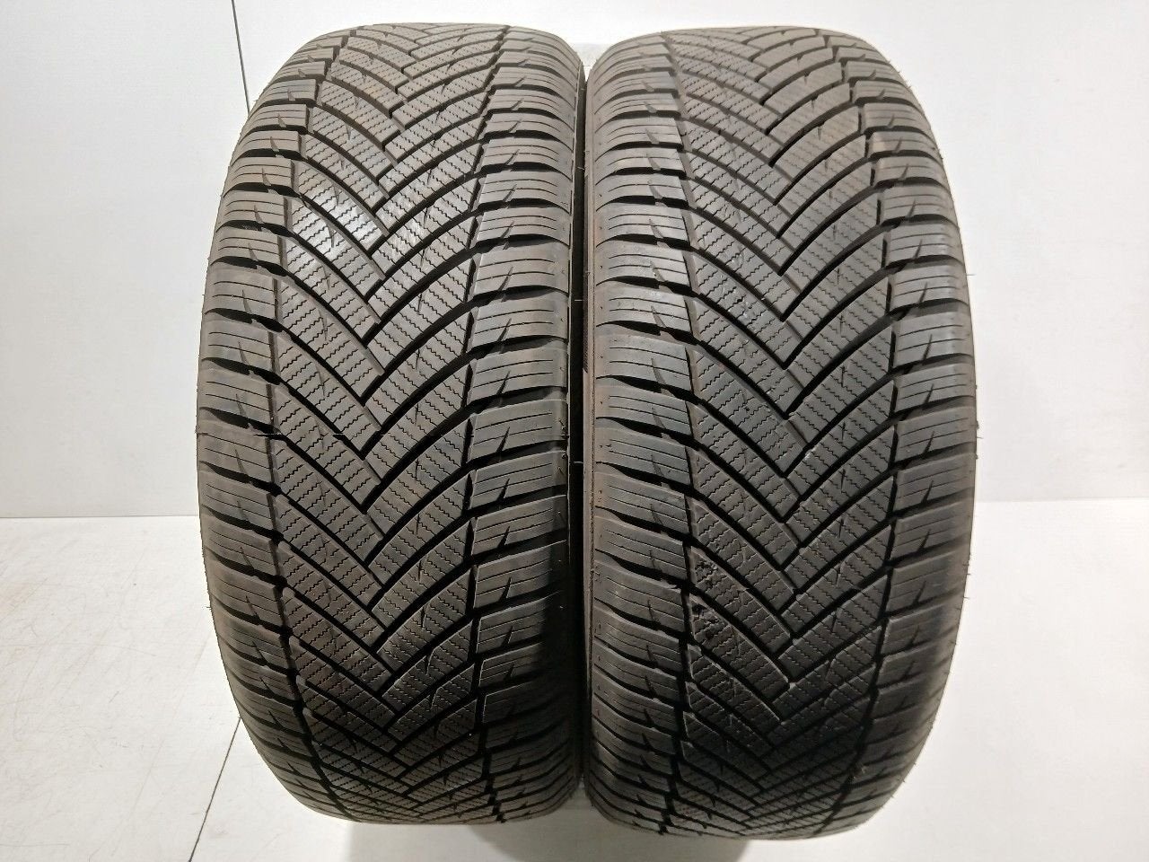 Bandenset 2 stuks 4-Seizoenen 215 55 R16, Auto-onderdelen, Banden en Velgen, Onderdelen@venauto.nl, Van der Ven Autorecycling B.V.
