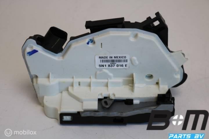 Portierslot rechts voor VW Amarok 5N1837016E, Utilisé