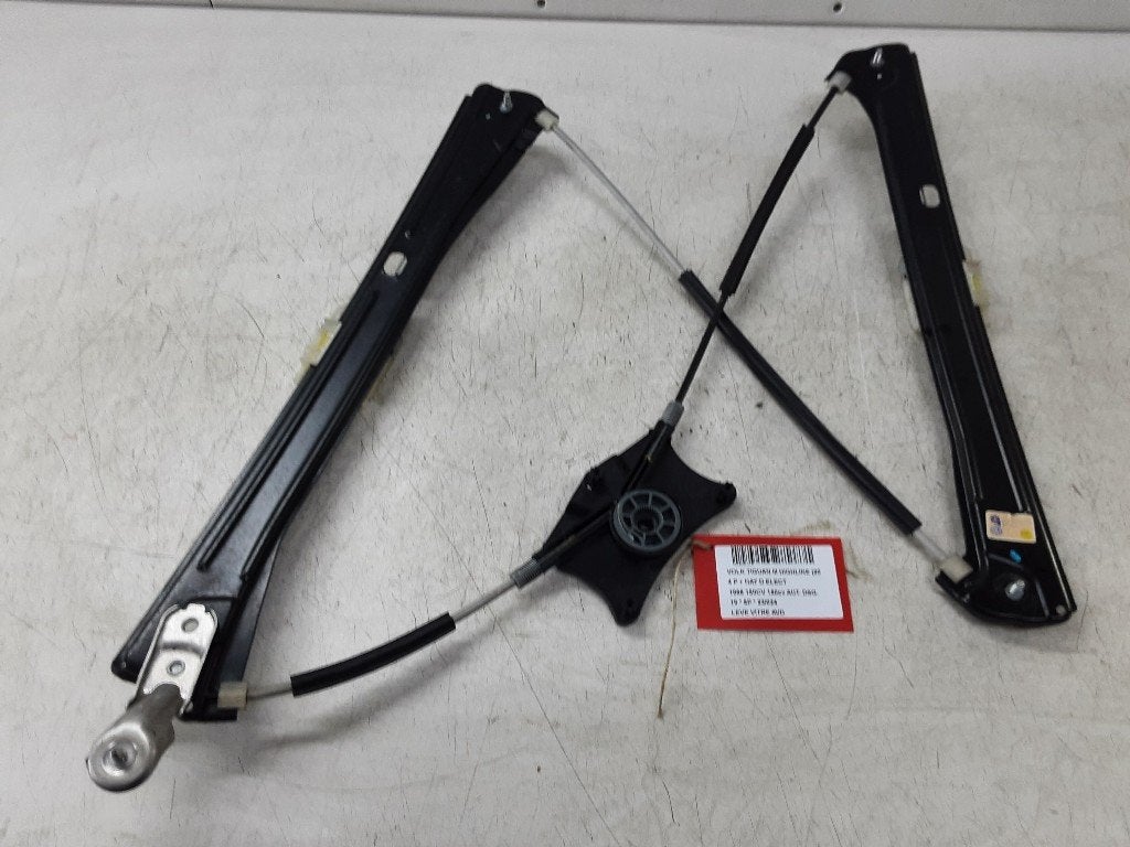 VITRE MECANISME AVANT DROIT Volkswagen Tiguan (AD1), Volkswagen, Mevr. I. Hauben, Utilisé, Rue de l'Espoir 34 34
4030  GRIVEGNÉE, BE