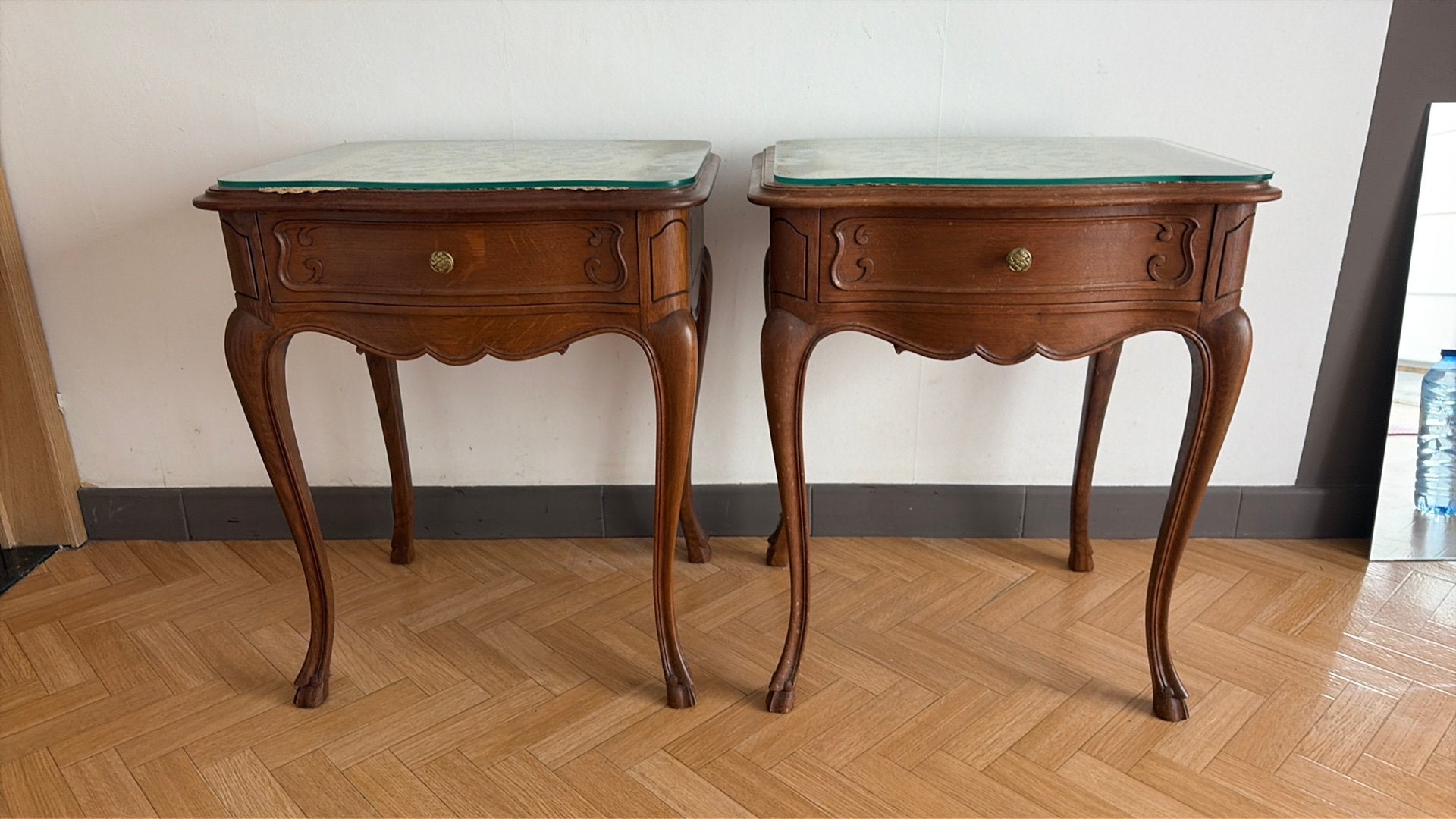 Nachtkastjes in Louis XV-stijl, Antiek en Kunst, Ophalen