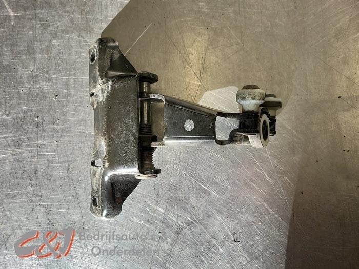 Roulette porte coulissante droite d'un Mercedes Sprinter (91, 3 mois de garantie, Utilisé, -, -