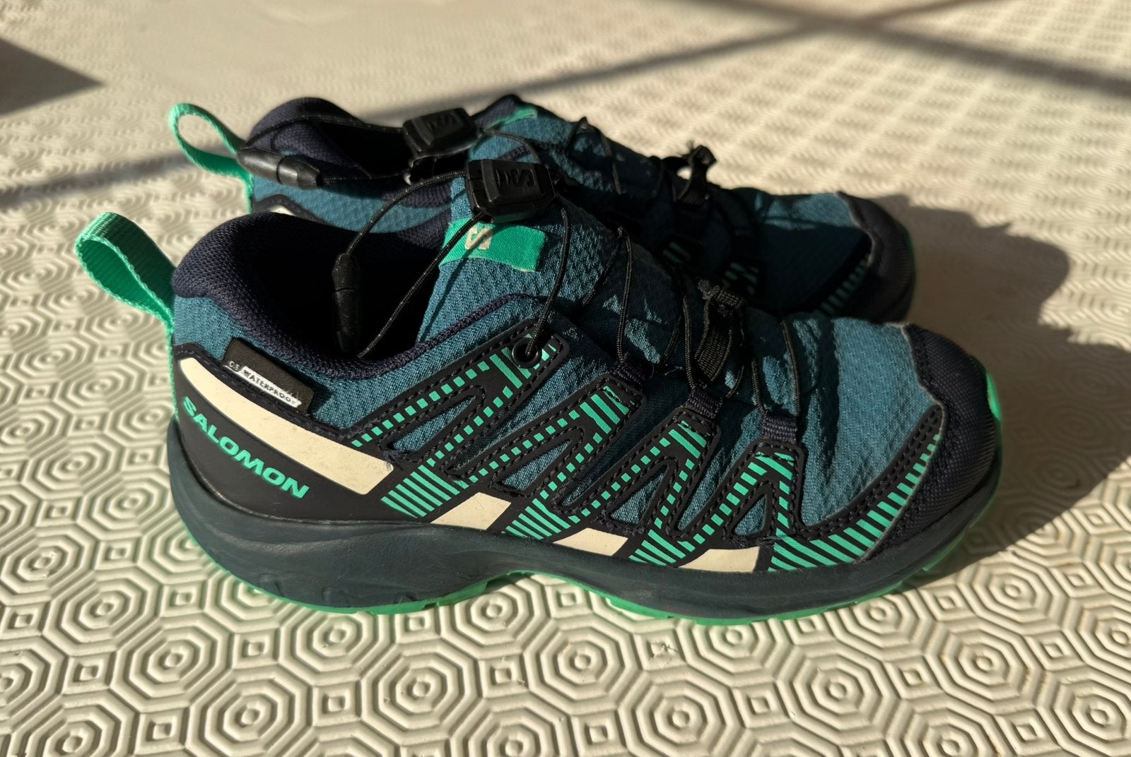 Chaussures randonnée enfants taille 32, Sport en Fitness, Loopsport en Atletiek, Ophalen, Zo goed als nieuw