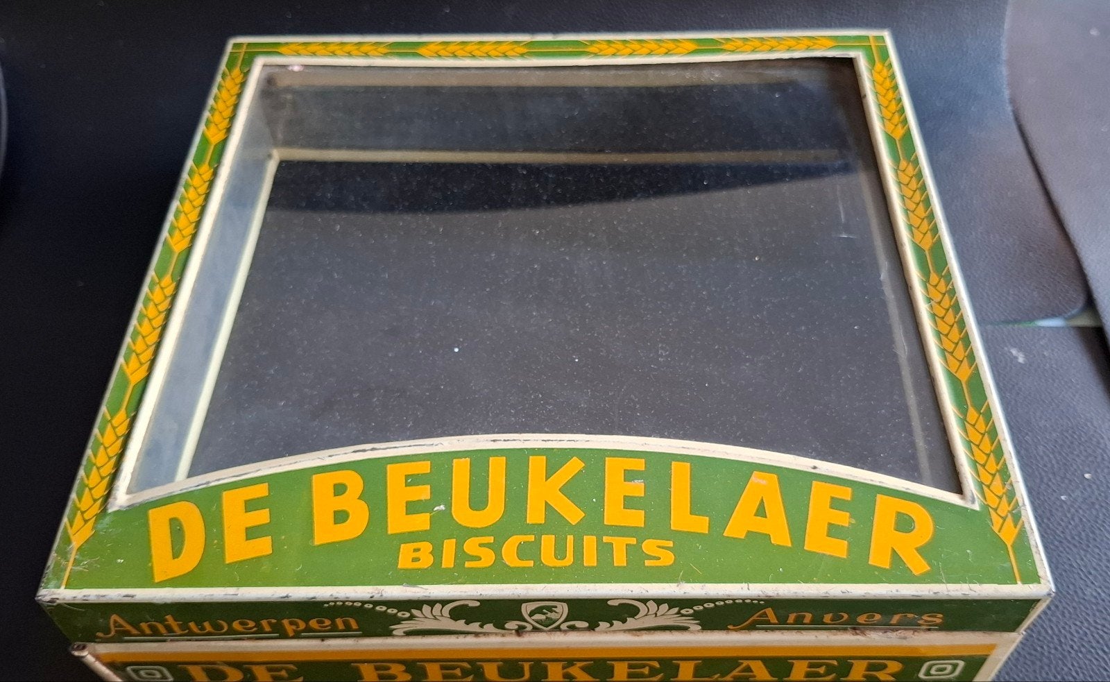 boîte à fenêtre avec couvercle en verre - De Beukelaer, Enlèvement ou Envoi