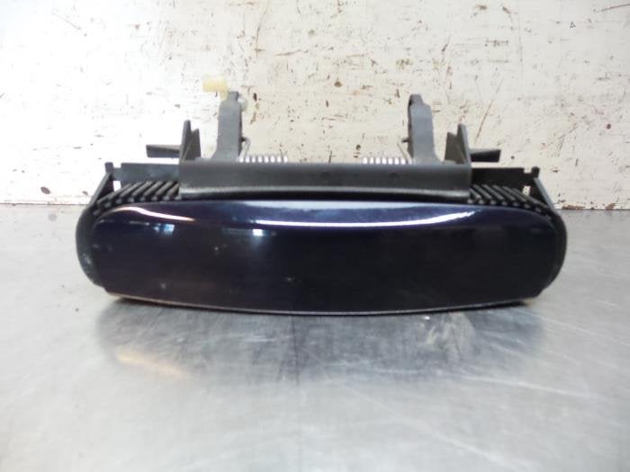 Poignée portière 4portes avant droite d'un Audi A4 (A4 01-, -, Audi, Utilisé, -